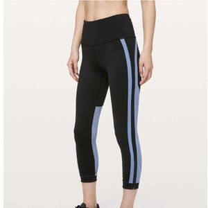 Lululemon Zip The Line Crop *23 Black/Utility Blue 12